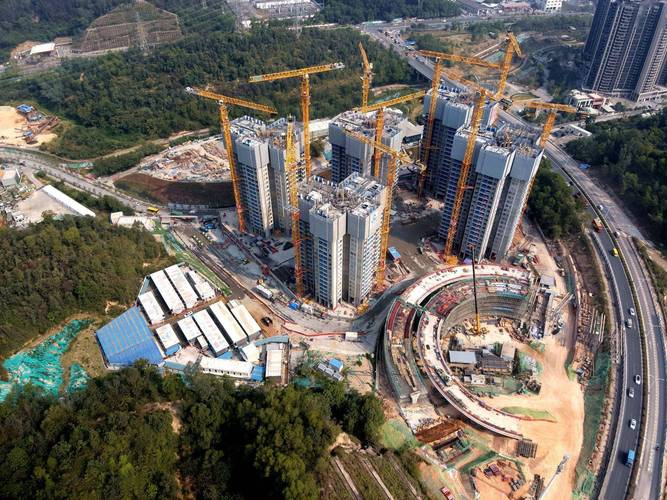 全国首个混凝土模块化高层建筑全过程智慧建造 混凝土机器人的创新实践